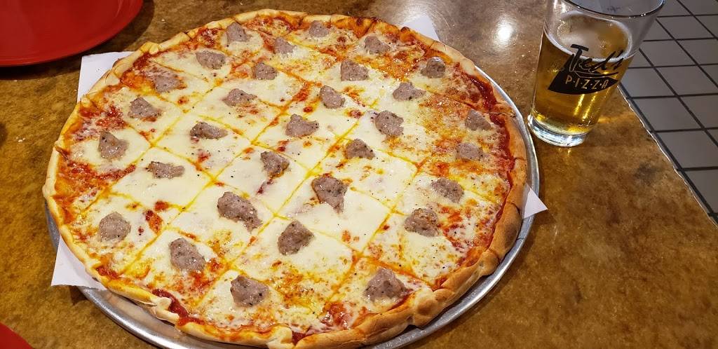 Teds Pizza Palace | restaurant | 306 Main St E, Menomonie, WI 54751, USA | 7152350600 OR +1 715-235-0600