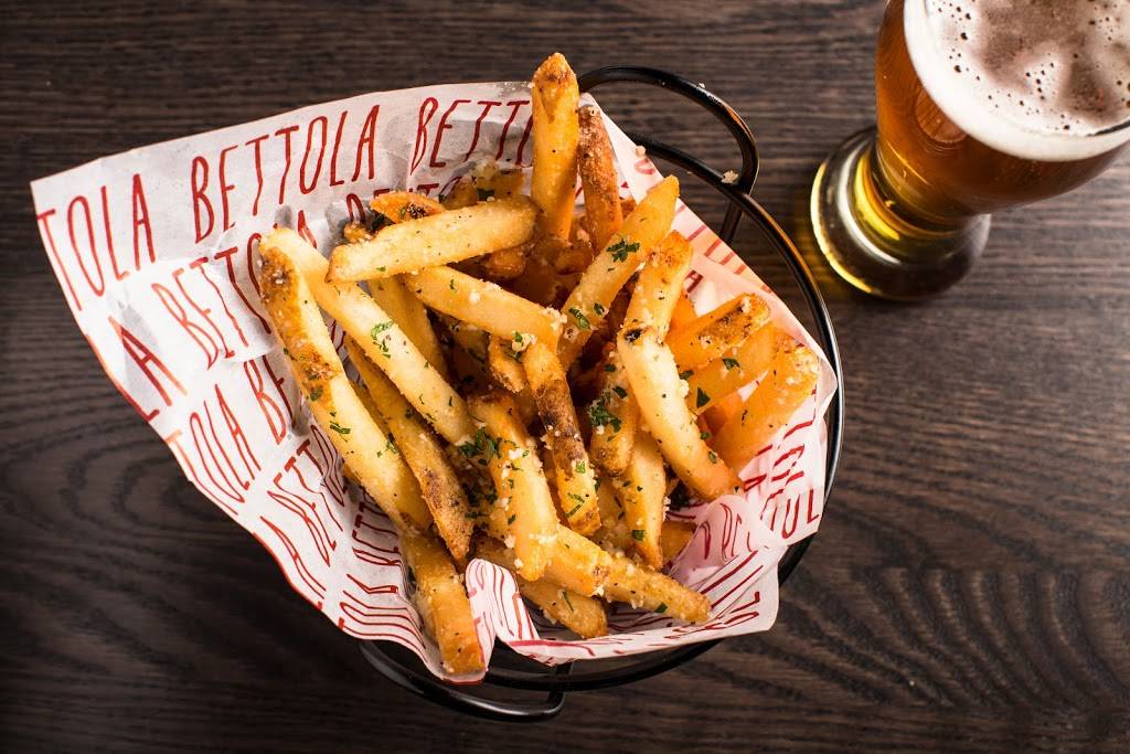 Bettola | restaurant | 44 Rolfe Square, Cranston, RI 02910, USA | 4015225222 OR +1 401-522-5222