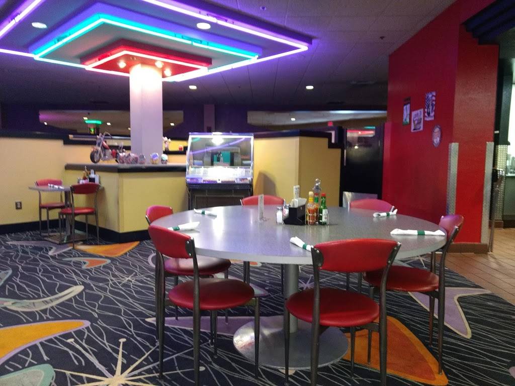 Marys Diner | restaurant | 140 S Water St, Henderson, NV 89015, USA | 7025641811 OR +1 702-564-1811