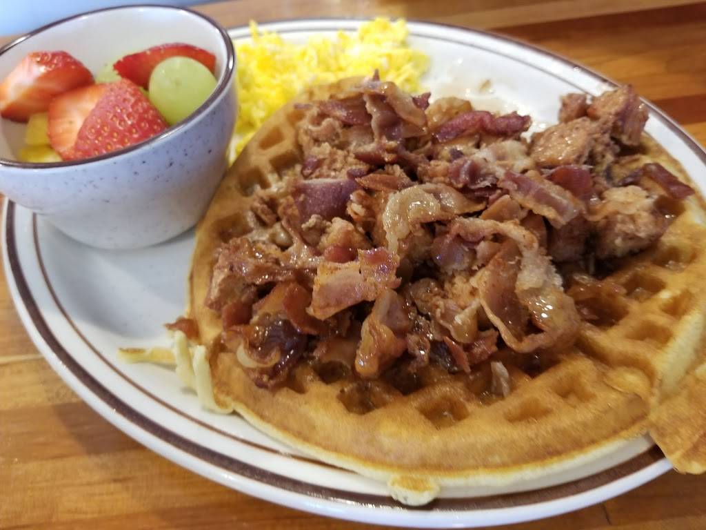 Locs Chicken and Waffles | restaurant | 11975 Apache Ave, Savannah, GA 31419, USA | 9129998958 OR +1 912-999-8958