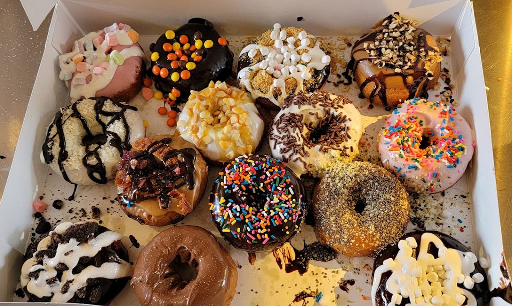 Camp One Coffee & Donuts | bakery | 121 NE 15th St, Newport, OR 97365, USA | 5412648555 OR +1 541-264-8555