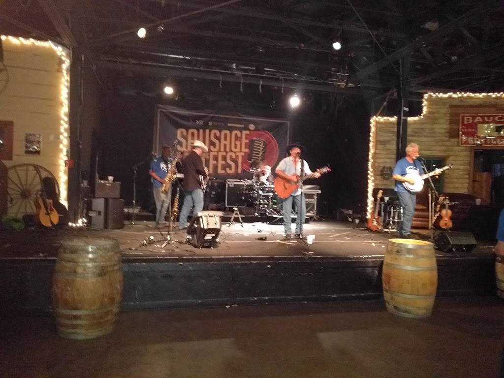 Eddie Deen Ranch | restaurant | 944 S Lamar St, Dallas, TX 75202, USA | 2147414211 OR +1 214-741-4211