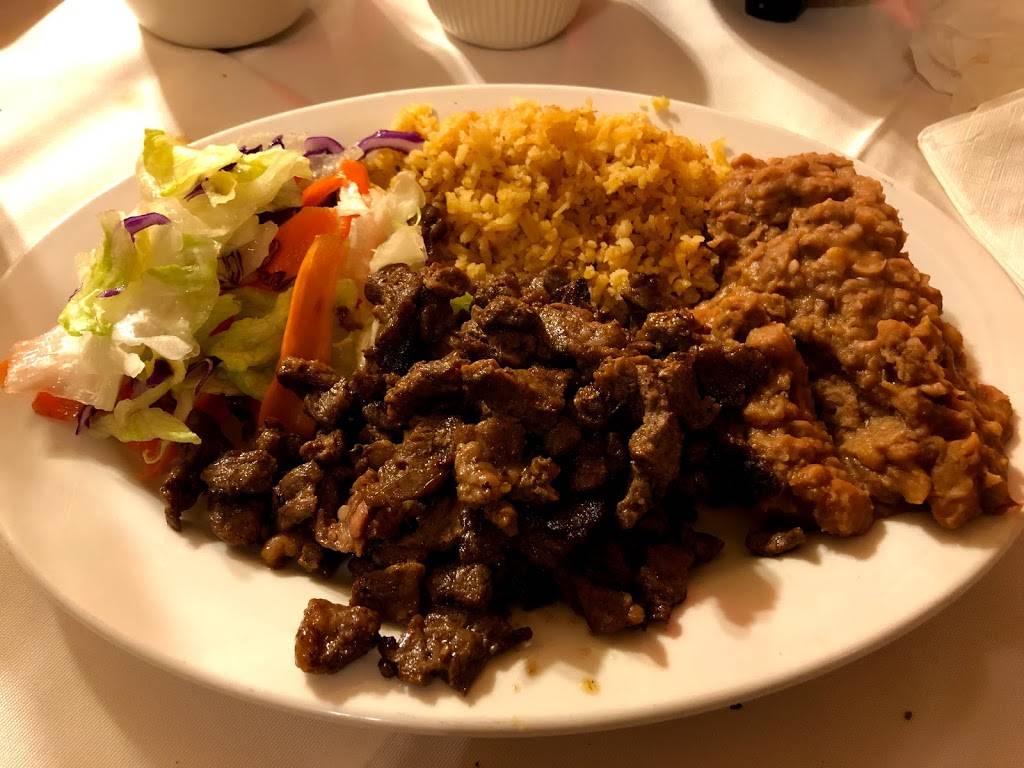 Doras Restaurant | restaurant | 148 E Antelope Ave, Woodlake, CA 93286, USA | 5595642606 OR +1 559-564-2606