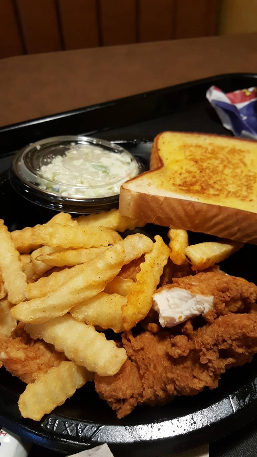 Zaxbys Chicken Fingers & Buffalo Wings | restaurant | 11619 W Hillsborough Ave, Tampa, FL 33635, USA | 8135104321 OR +1 813-510-4321