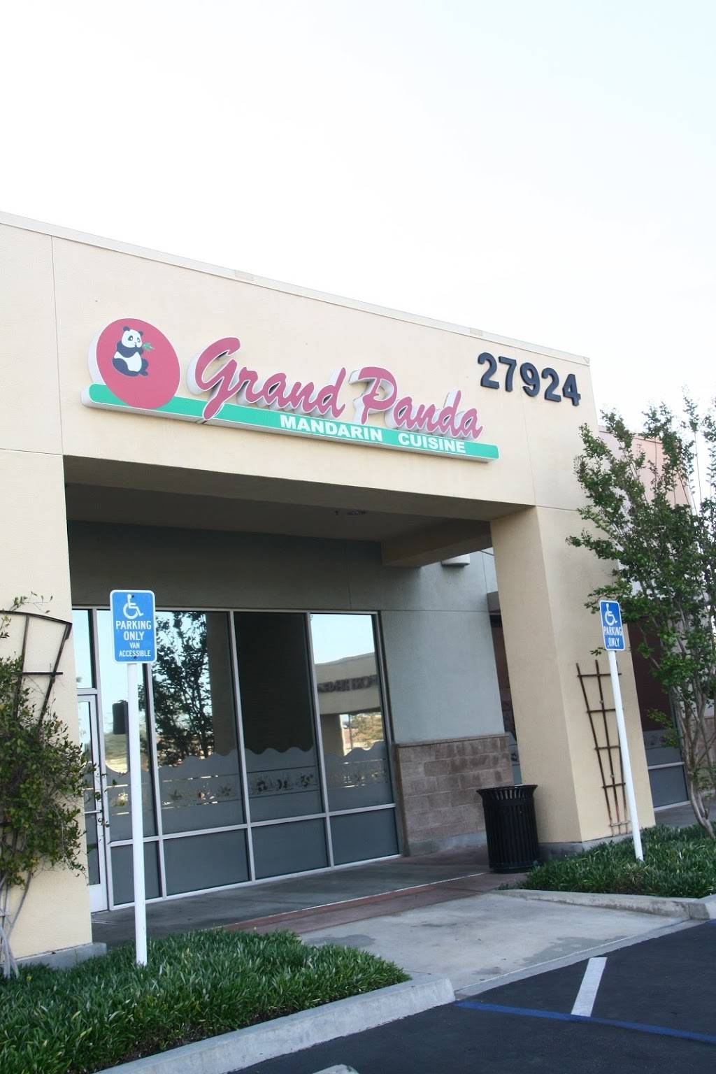 Grand Panda | restaurant | 27924 Seco Canyon Rd, Santa Clarita, CA 91350, USA | 6612979868 OR +1 661-297-9868
