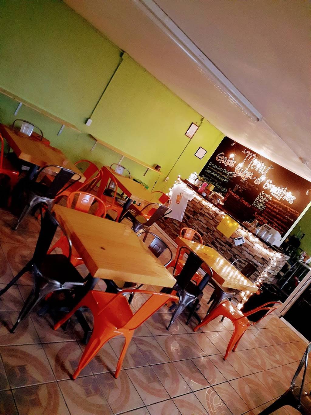 Galas Bar juices & Smoothies | restaurant | 8409 Dyer St ste b, El Paso, TX 79904, USA | 9153030652 OR +1 915-303-0652