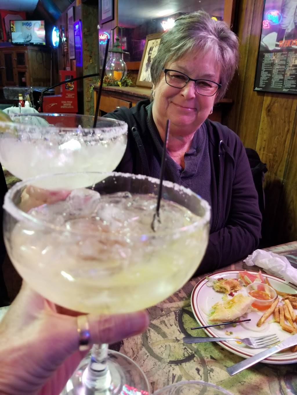 Fat Heads Family Restaurant | restaurant | 218 Washington St, Republic, OH 44867, USA | 4195854263 OR +1 419-585-4263