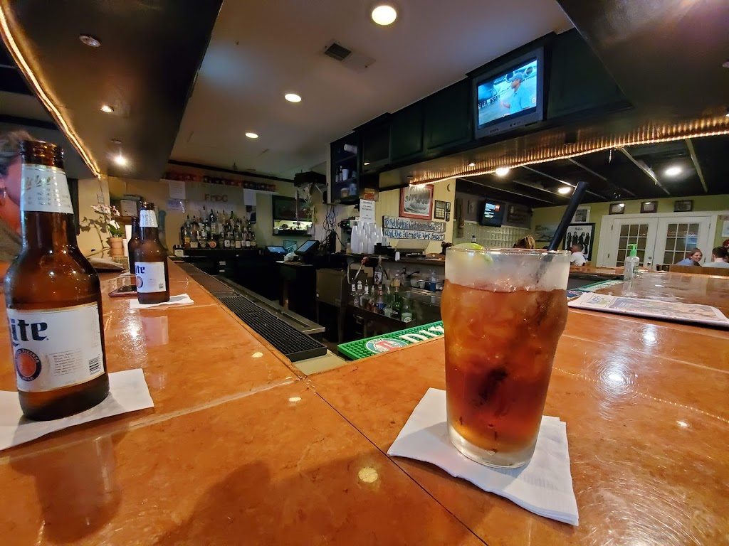 Behind the Pines | restaurant | 8818 Hwy. 180 W, Gulf Shores, AL 36542, USA | 2519483052 OR +1 251-948-3052