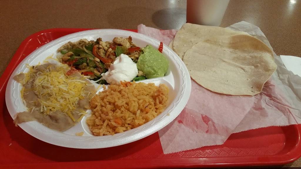 Franciscos Mexican Food | restaurant | 20850 N Maricopa Rd, Maricopa, AZ 85138, USA | 5202138381 OR +1 520-213-8381