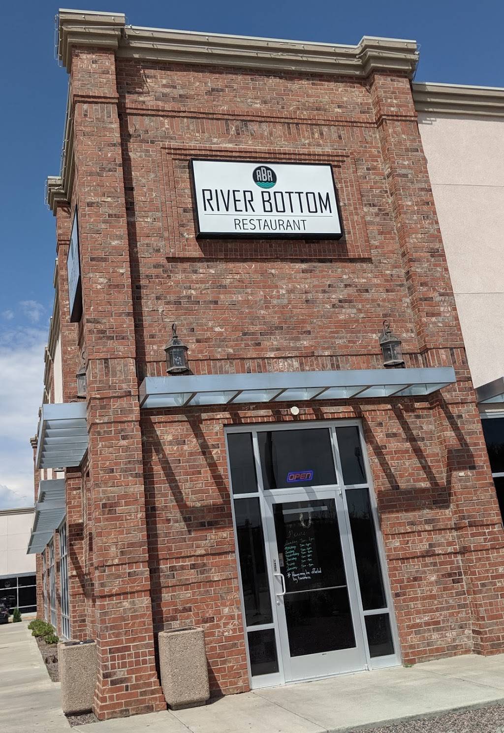 River Bottom Restaurant | restaurant | 75 W Bridge St, Brighton, CO 80601, USA | 3038352627 OR +1 303-835-2627