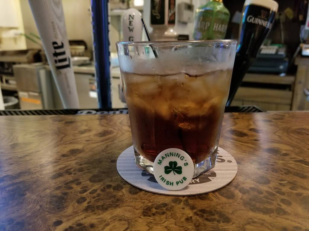 Mannings Irish Pub | restaurant | 3015 N 15th St, Sheboygan, WI 53083, USA | 9202080343 OR +1 920-208-0343