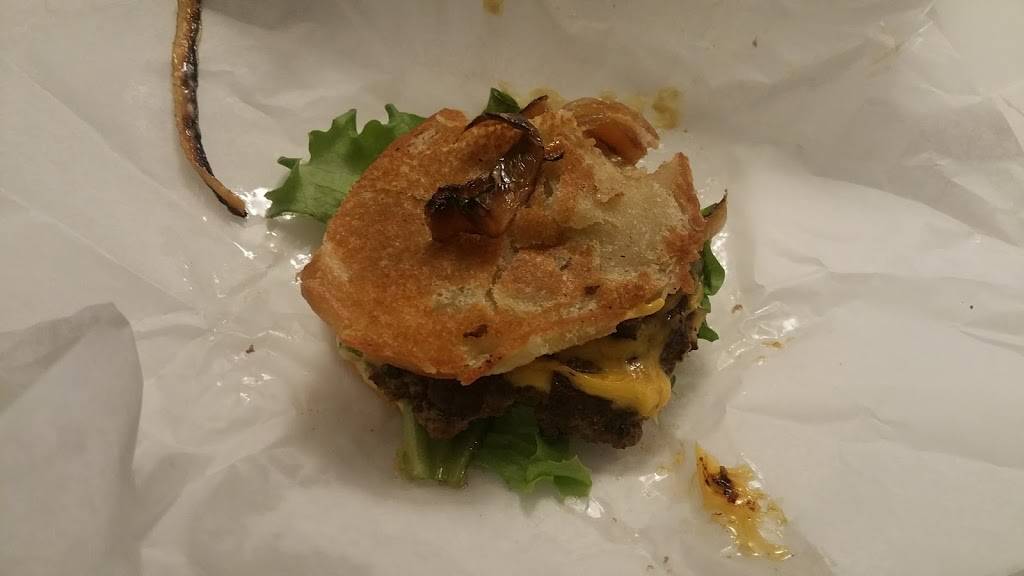 Burger King | restaurant | 1560 The Queensway, Etobicoke, ON M8Z 1T5, Canada | 4162018239 OR +1 416-201-8239