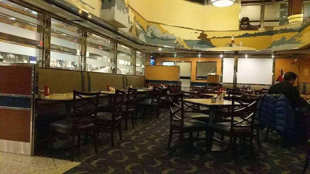 Landmark Diner | restaurant | 1027 Northern Blvd, Roslyn, NY 11576, USA | 5166274830 OR +1 516-627-4830