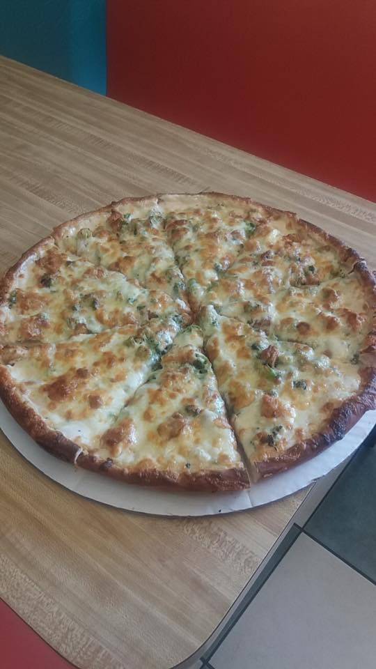 Papa Georges Pizza | restaurant | 351 June St, Worcester, MA 01602, USA | 5087559500 OR +1 508-755-9500