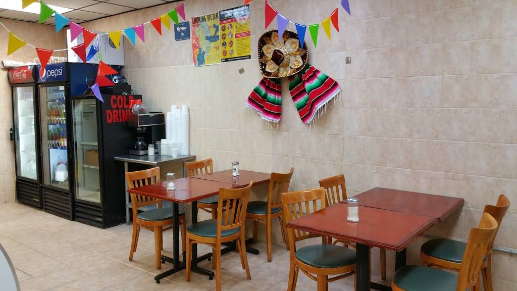 Compadres | restaurant | 92-21 Liberty Ave, Ozone Park, NY 11417, USA | 7183232660 OR +1 718-323-2660