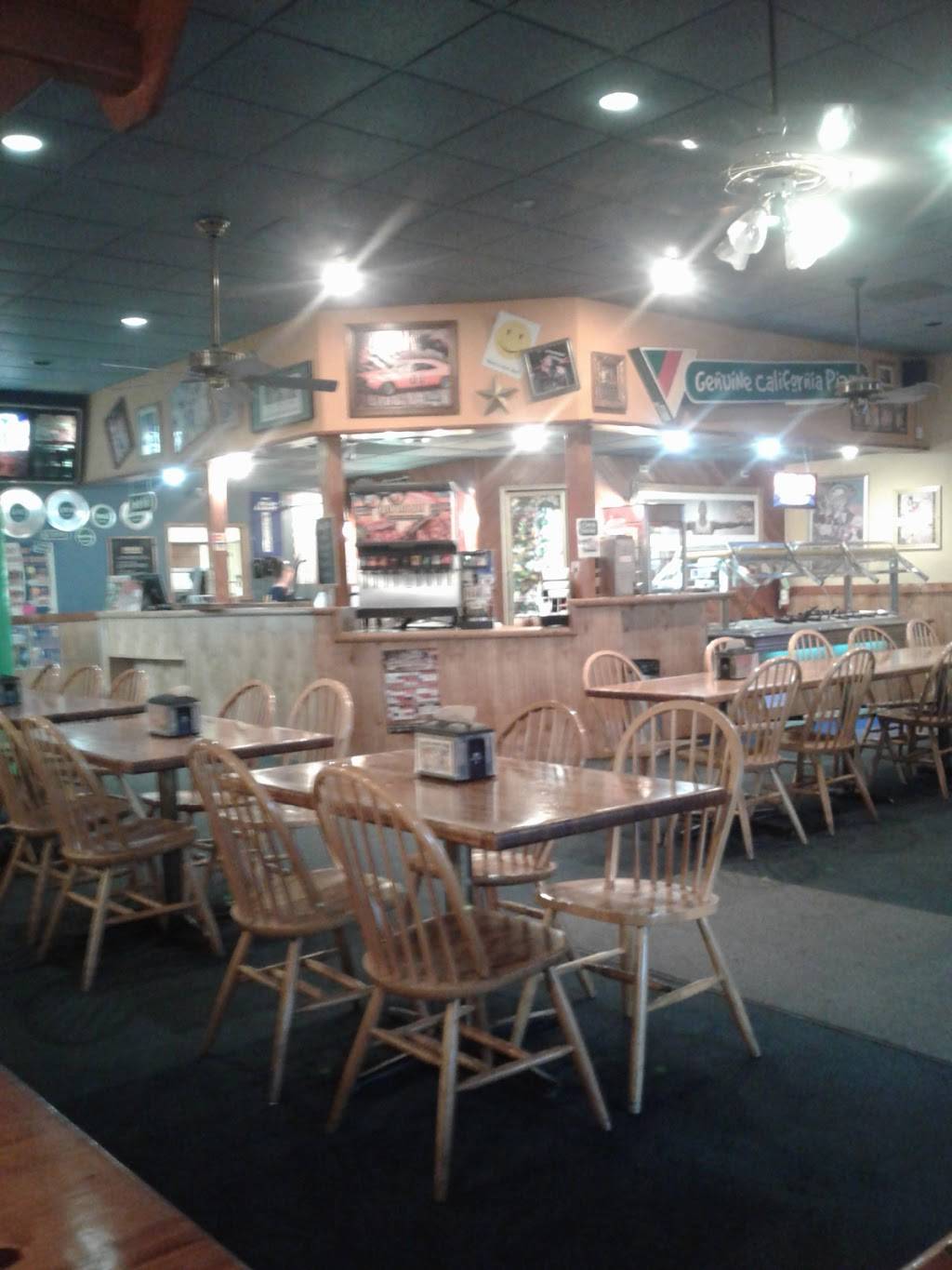 Straw Hat Pizza | restaurant | 1111 W Visalia Rd, Exeter, CA 93221, USA | 5595925111 OR +1 559-592-5111