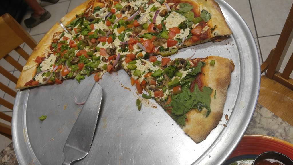 Vertoris Pizza House | restaurant | 6830 14th St W, Bradenton, FL 34207, USA | 9417510333 OR +1 941-751-0333