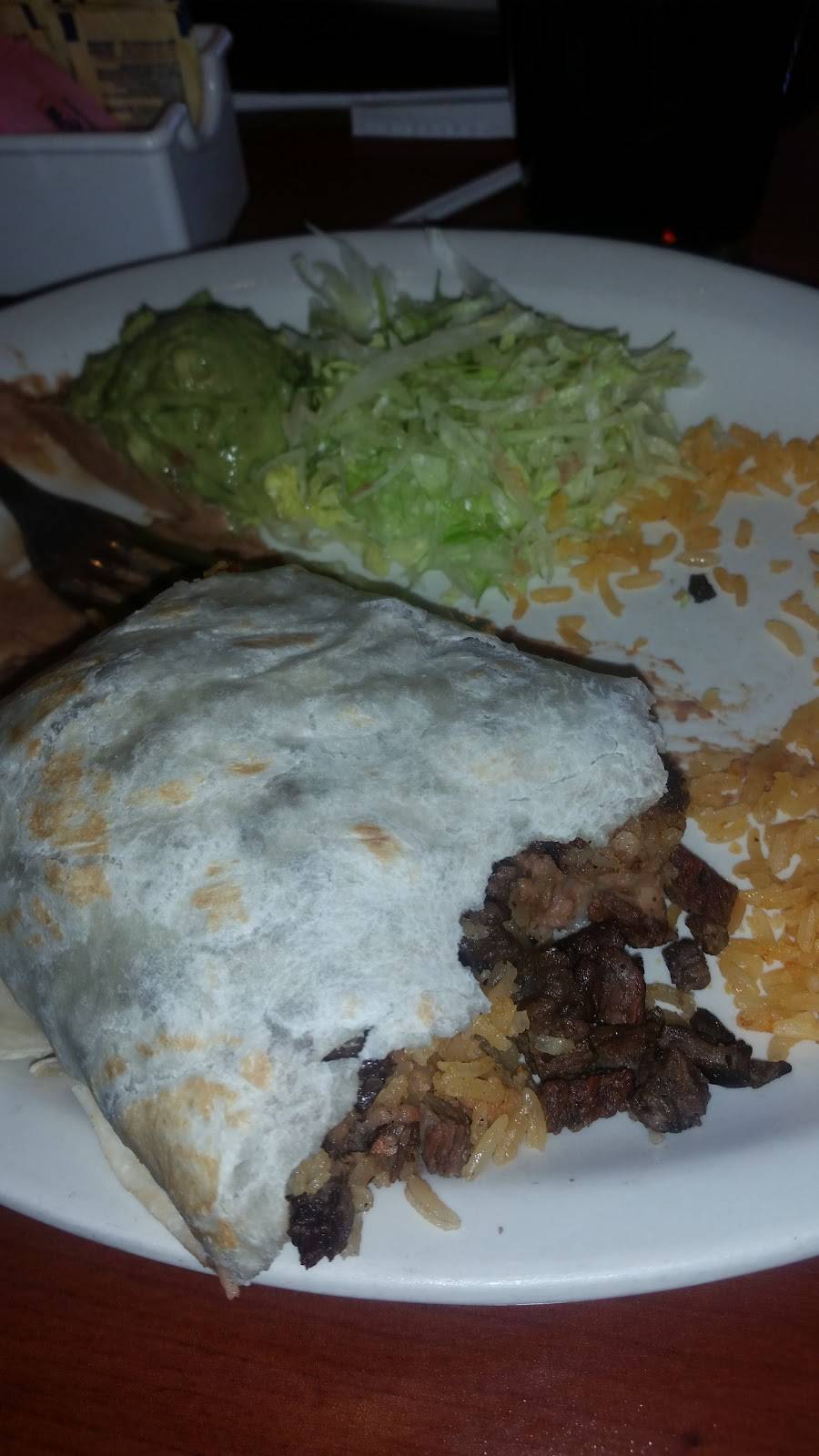 Pizza Hut | restaurant | 744 Beloit Rd, Belvidere, IL 61008, USA | 8155479999 OR +1 815-547-9999