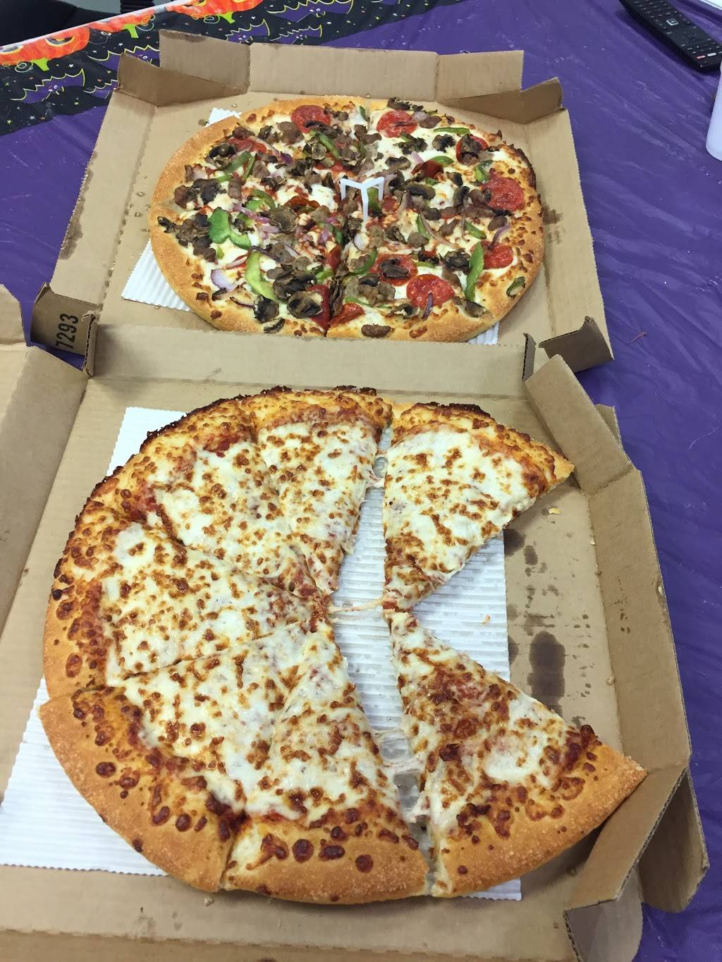 Pizza Hut | restaurant | 7536 Dr Phillips Blvd #340, Orlando, FL 32819, USA | 4073525444 OR +1 407-352-5444