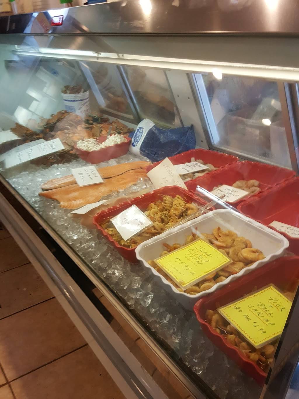 Doms Seafood | restaurant | 3975 Bristol Pike, Bensalem, PA 19020, USA | 2156391965 OR +1 215-639-1965