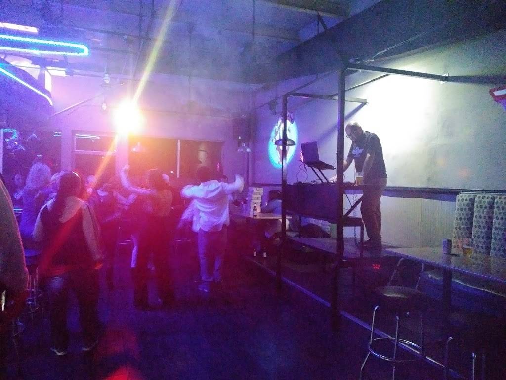 Aviators | restaurant | 9477 Dyer St ste h, El Paso, TX 79924, USA | 9157599966 OR +1 915-759-9966