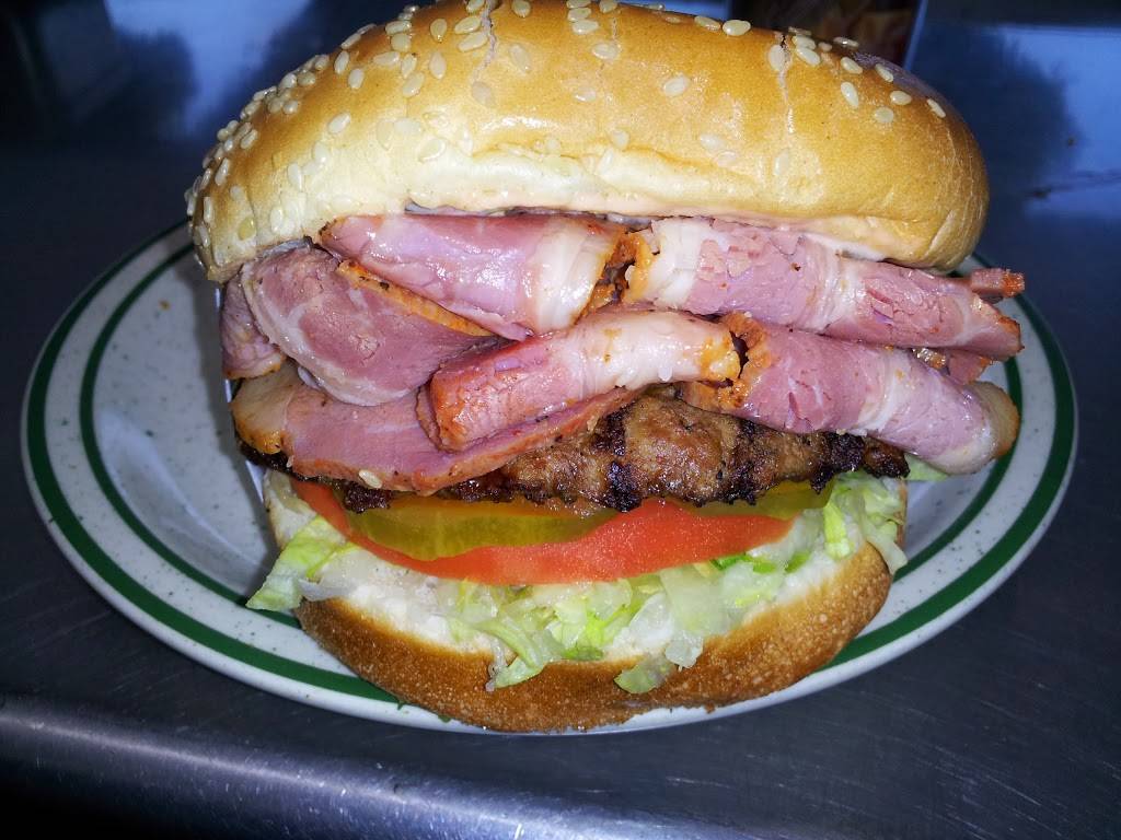 Riverwalk burgers and grill | restaurant | 3812 Pierce St, Riverside, CA 92503, USA | 9513530919 OR +1 951-353-0919