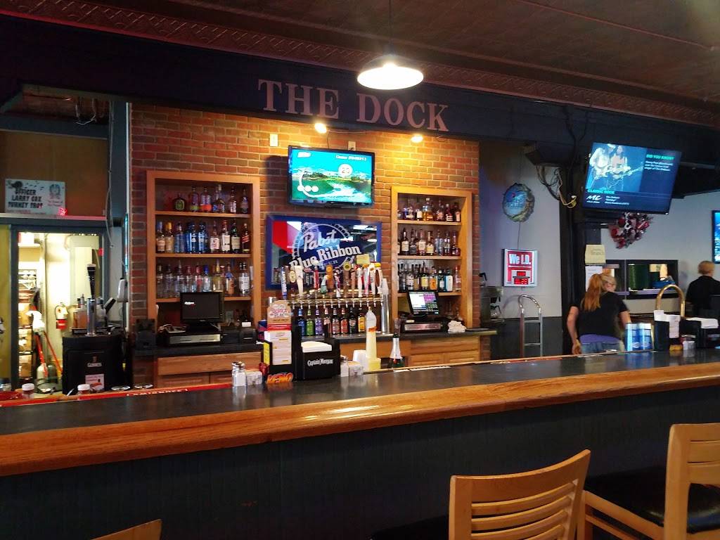 Dock At Water | restaurant | 80 E Water St, Chillicothe, OH 45601, USA | 7407793625 OR +1 740-779-3625