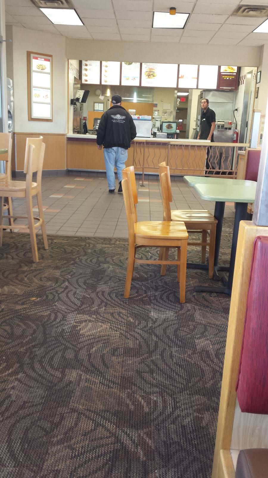 Wendys | restaurant | 329 Kent St W, Lindsay, ON K9V 2Z7, Canada | 7058788238 OR +1 705-878-8238