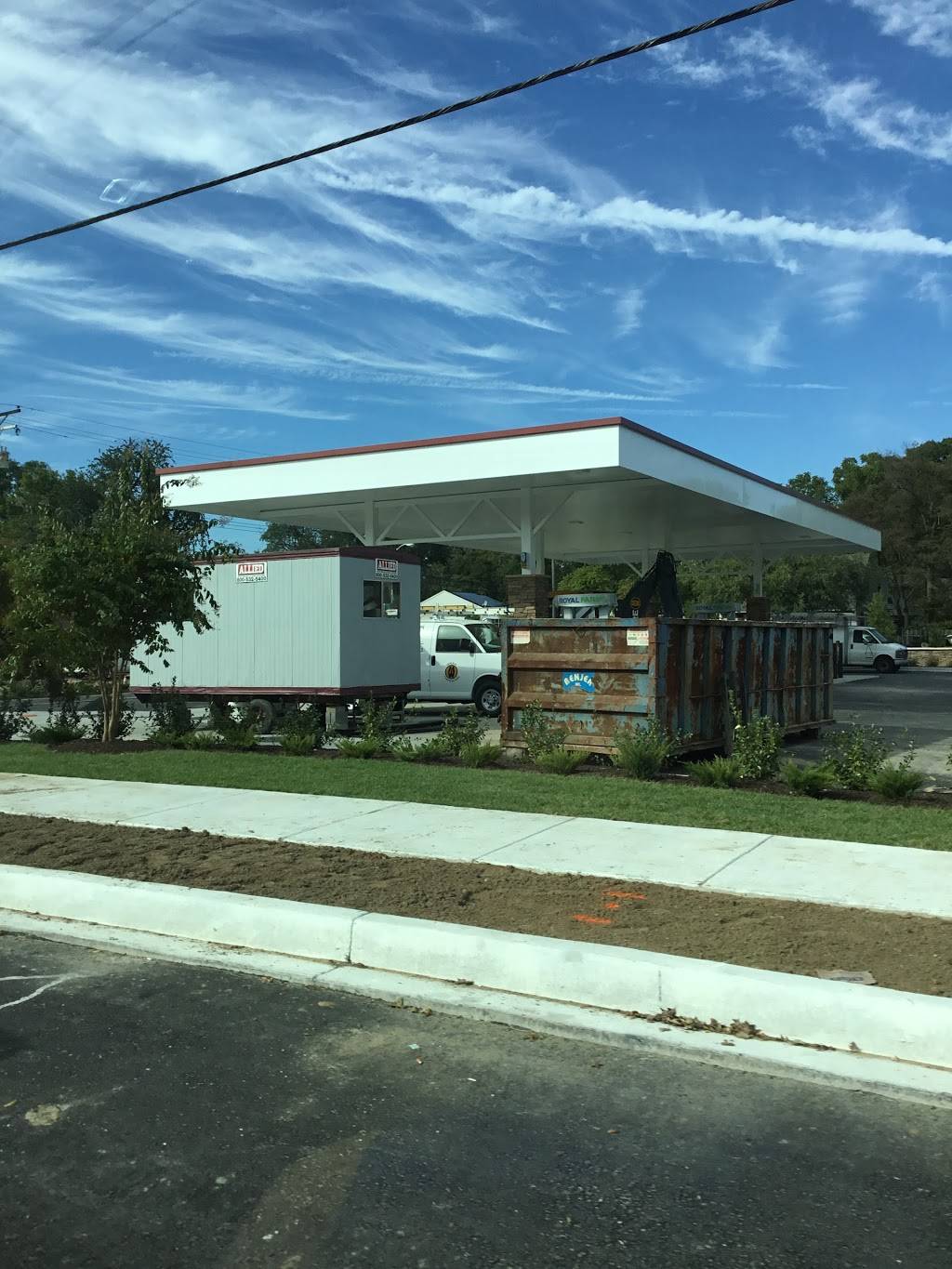 Royal Farms | meal takeaway | 2500 Mountain Rd, Pasadena, MD 21122, USA | 4104378533 OR +1 410-437-8533