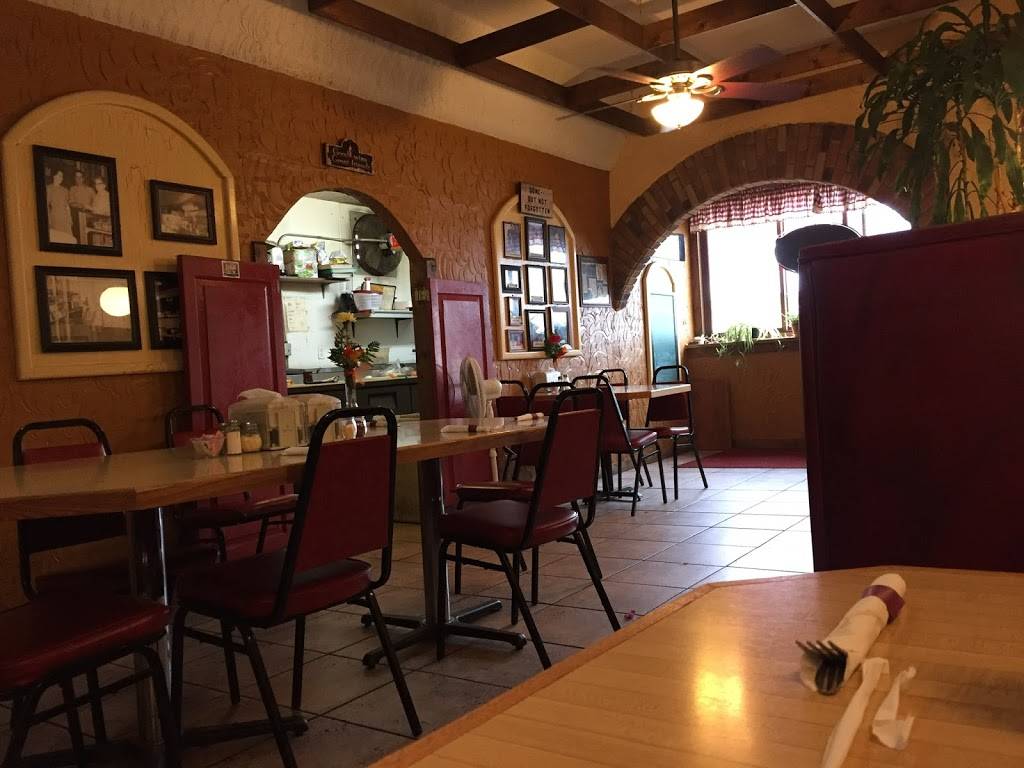 The 300 Grill | restaurant | 68290 S Main St, Iron River, WI 54847, USA | 7153724400 OR +1 715-372-4400