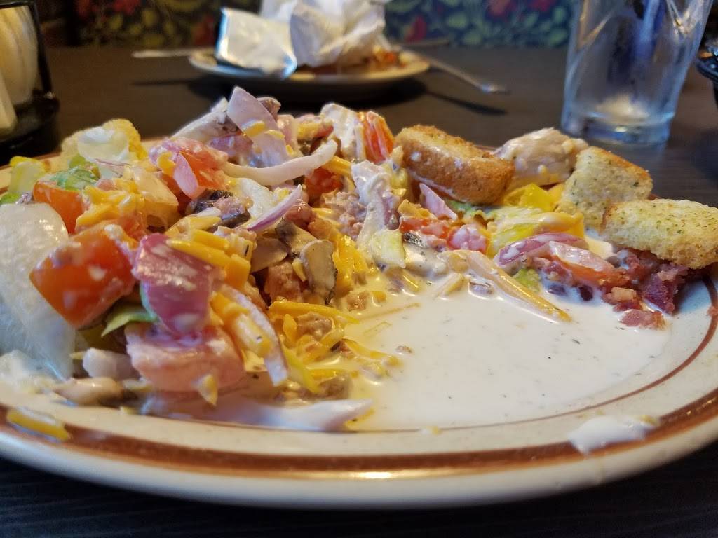 Pizza Hut | restaurant | 1501 S Grant Ave, Crawfordsville, IN 47933, USA | 7653623390 OR +1 765-362-3390