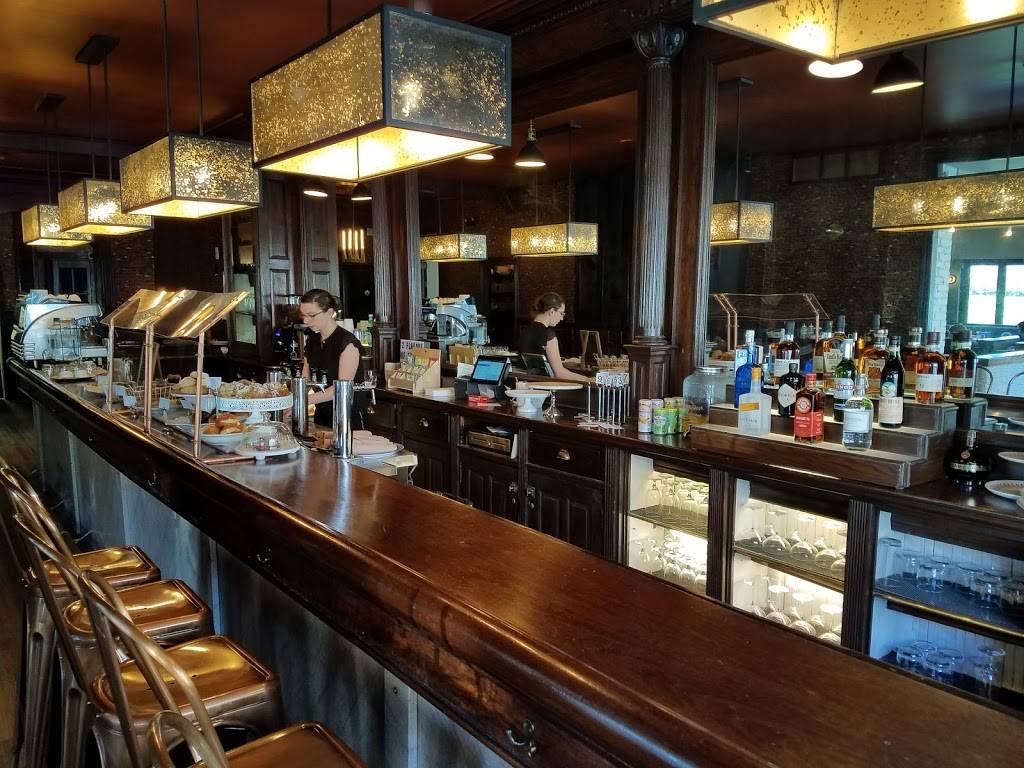 Fiore Fine Foods | restaurant | 757 S Front St, Philadelphia, PA 19147, USA | 2153390509 OR +1 215-339-0509