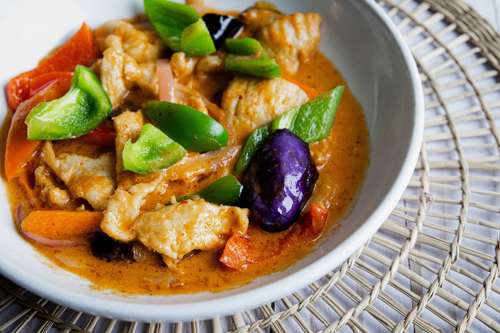 Mandarin To Go by Howard Wangs | meal takeaway | 921 W Commerce St, Dallas, TX 75208, USA | 4697944353 OR +1 469-794-4353