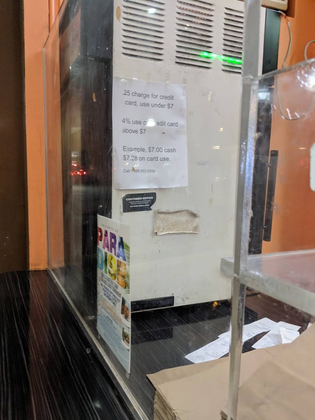 Crown Fried Chicken | restaurant | Crown Fried Chicken, 1043 Spring Garden St, Philadelphia, PA 19123, USA | 2152351353 OR +1 215-235-1353