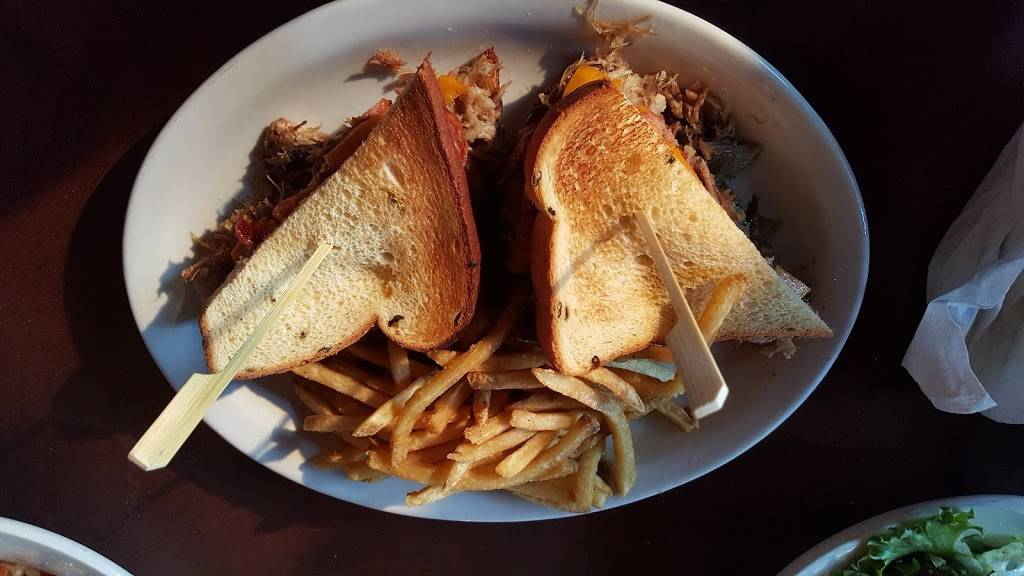 Logans Roadhouse | restaurant | 2146 Lantern Ridge Dr, Richmond, KY 40475, USA | 8596249425 OR +1 859-624-9425