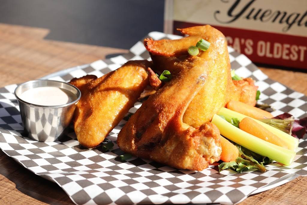 Smoke & Barrel | restaurant | 752 S Gulfview Blvd, Clearwater, FL 33767, USA | 7272401179 OR +1 727-240-1179