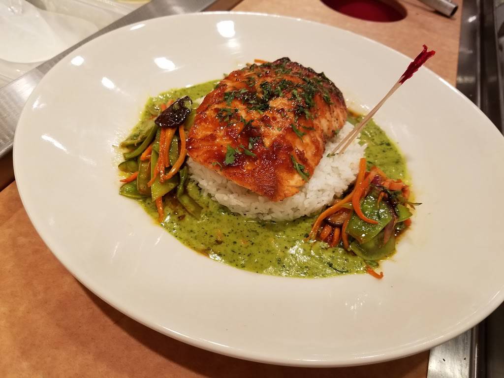 The Cheesecake Factory | restaurant | 24250 Town Center Dr #110, Valencia, CA 91355, USA | 6612861232 OR +1 661-286-1232