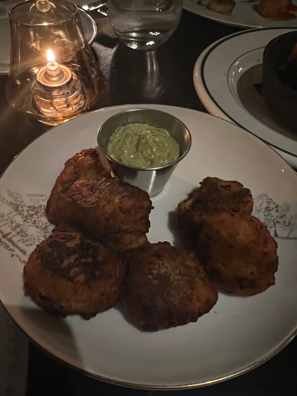 Adelinas | restaurant | 8235 Germantown Ave, Philadelphia, PA 19118, USA | 2677663431 OR +1 267-766-3431