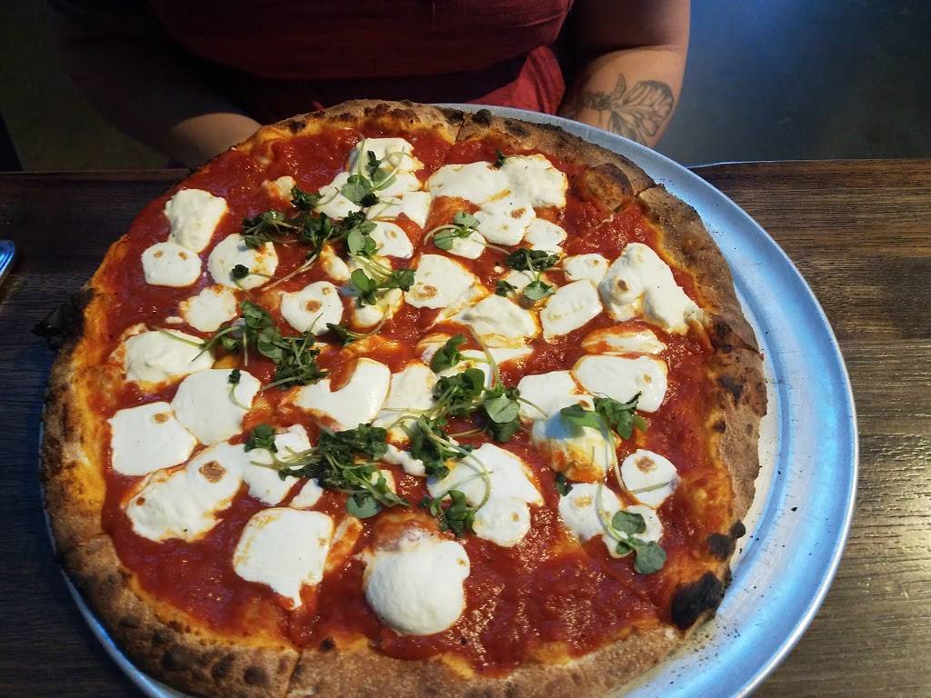 Dogfish Head Brewings & Eats | restaurant | 320 Rehoboth Ave, Rehoboth Beach, DE 19971, USA | 3022262739 OR +1 302-226-2739