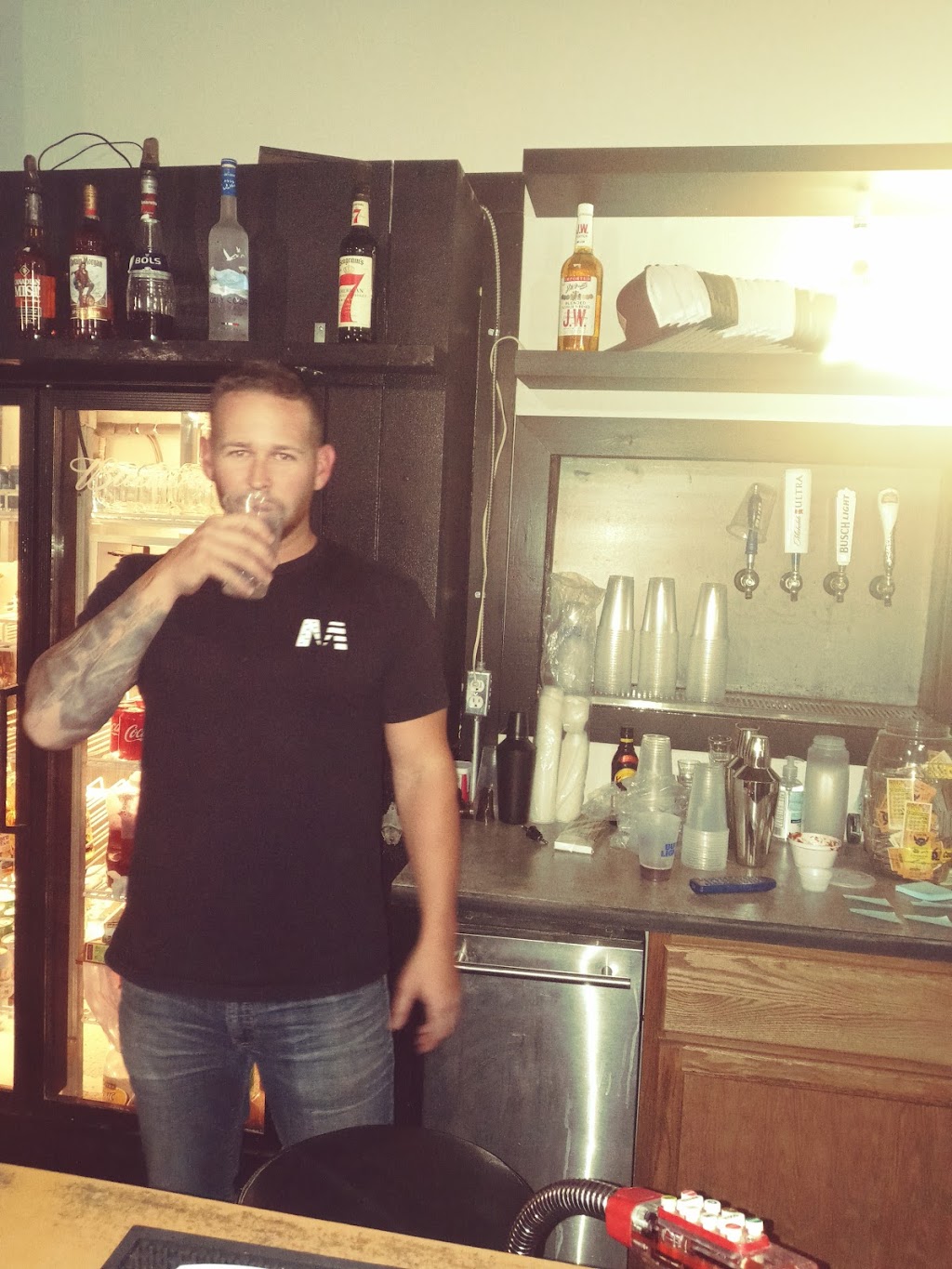 Berts Tavern | restaurant | 115 N Fry St, Yates Center, KS 66783, USA | 6203125004 OR +1 620-312-5004