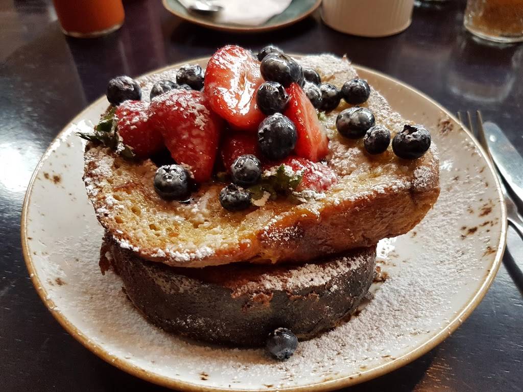 The Green Wood | restaurant | 1402 Queen St E, Toronto, ON M4L 1C9, Canada | 4167784343 OR +1 416-778-4343