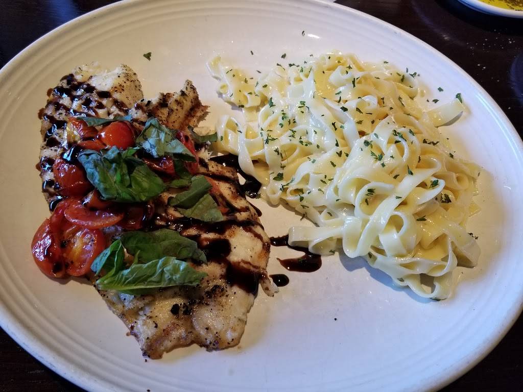 Carrabbas Italian Grill | restaurant | 10408 E Independence Blvd, Matthews, NC 28105, USA | 7048440464 OR +1 704-844-0464