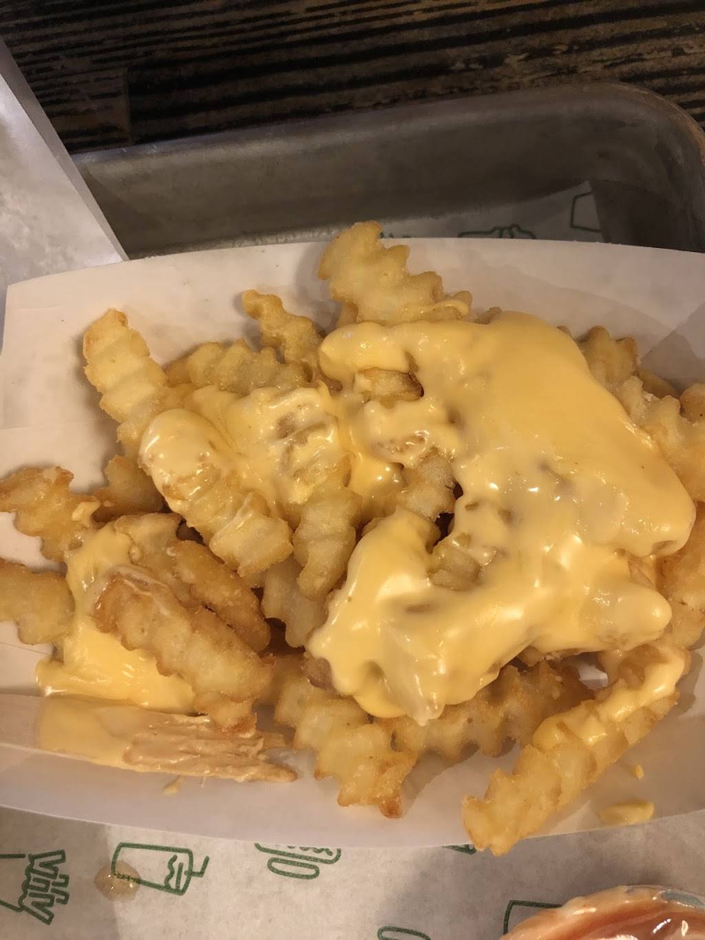 Shake n Burger | restaurant | 147-01 Liberty Ave, Jamaica, NY 11435, USA | 7185231900 OR +1 718-523-1900