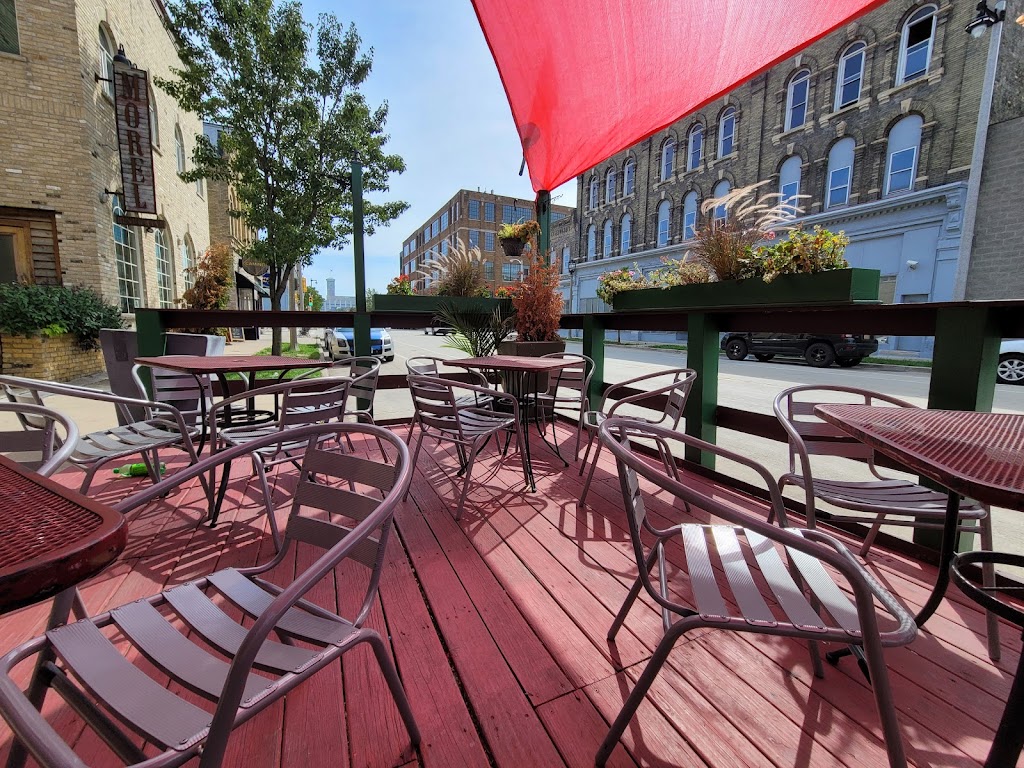 Shakers Cigar Bar | restaurant | 422 S 2nd St, Milwaukee, WI 53204, USA | 4142724222 OR +1 414-272-4222