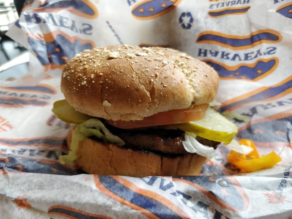 Harveys | restaurant | 1780 Markham Rd, Scarborough, ON M1B 2W2, Canada | 4163354545 OR +1 416-335-4545