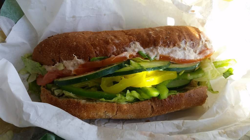 Subway Restaurants | restaurant | The Shops at Arundel Preserve, 7696 Dorchester Blvd Suite 103, Hanover, MD 21076, USA | 4432967729 OR +1 443-296-7729