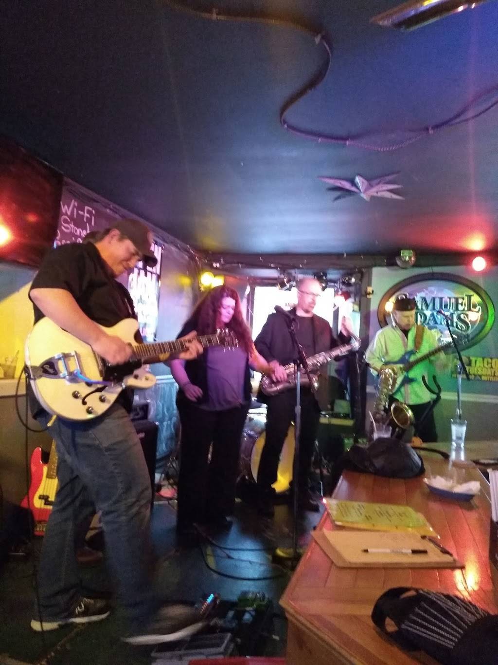 Stonehouse Bar & Grill | restaurant | 36 Main St, Baltic, CT 06330, USA | 8608228887 OR +1 860-822-8887