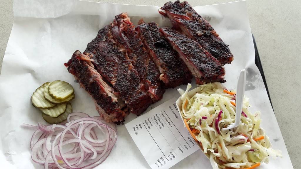 Fastys BBQ Joint | restaurant | 1936 E F St, Oakdale, CA 95361, USA | 2094930375 OR +1 209-493-0375