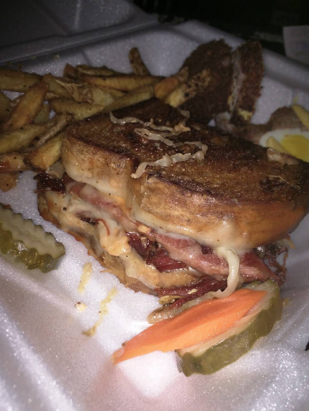 Swiss Street Pub and Grille | restaurant | 11430 W Swiss St, Franklin, WI 53132, USA | 4144254967 OR +1 414-425-4967