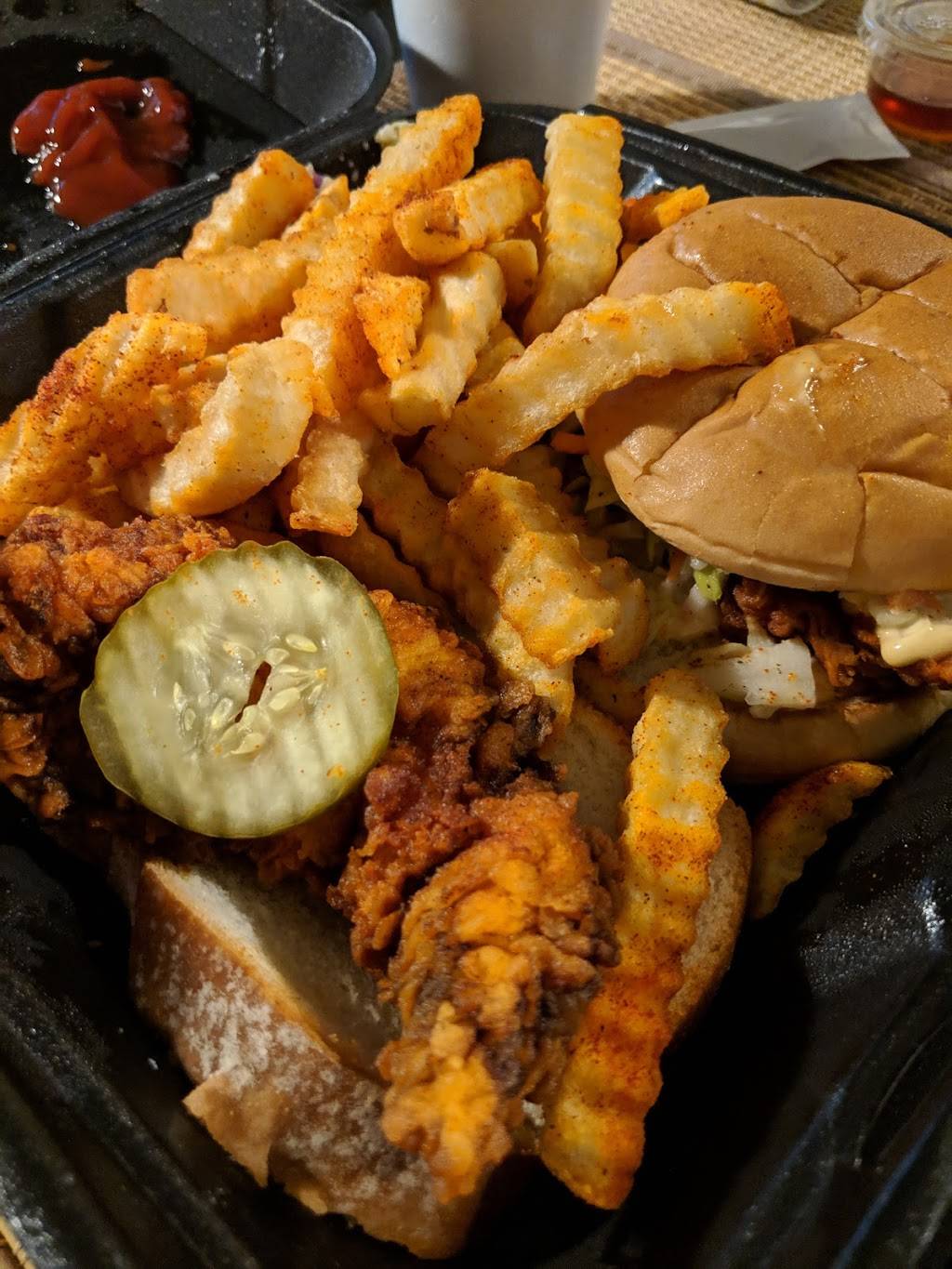 Angry Birdz | restaurant | 5065 Hollywood Blvd ste102, Los Angeles, CA 90027, USA | 3239282825 OR +1 323-928-2825